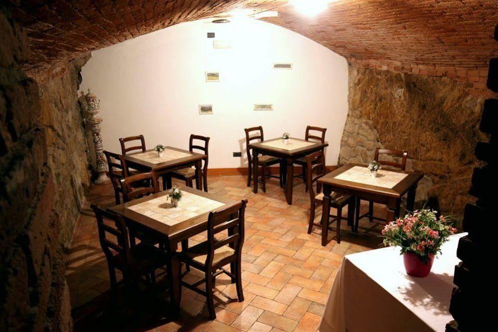 Baldovino Di Monte Bed & Breakfast มอนเต ซาน ซาวิโน ภายนอก รูปภาพ