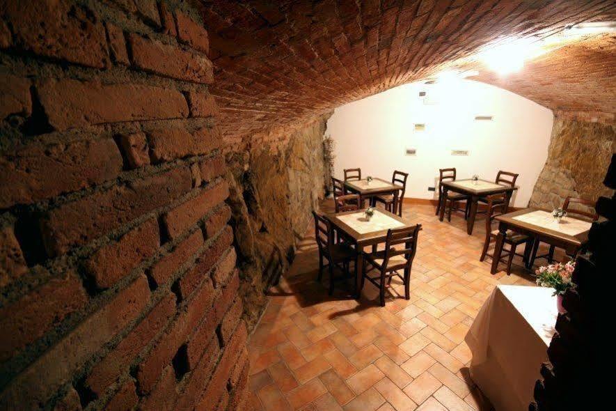 Baldovino Di Monte Bed & Breakfast มอนเต ซาน ซาวิโน ภายนอก รูปภาพ
